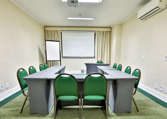 Quality Suites Vila Olimpia São Paulo aceita animais de estimação