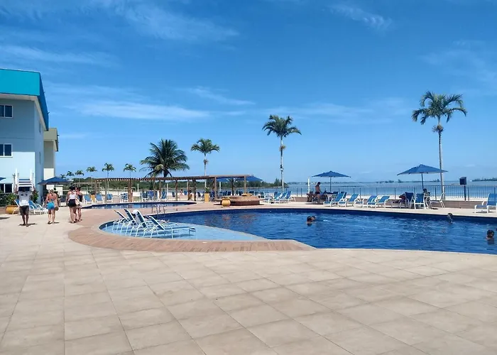 Apartamento no Golden Lake - pé na areia, agua de côco e cervejinha Arraial do Cabo