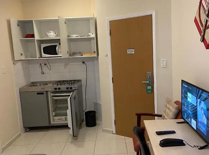 Flat Na Praia Do Gonzaga Em Santos! Consulte Condicoes Para O Ano Novo! Santos 