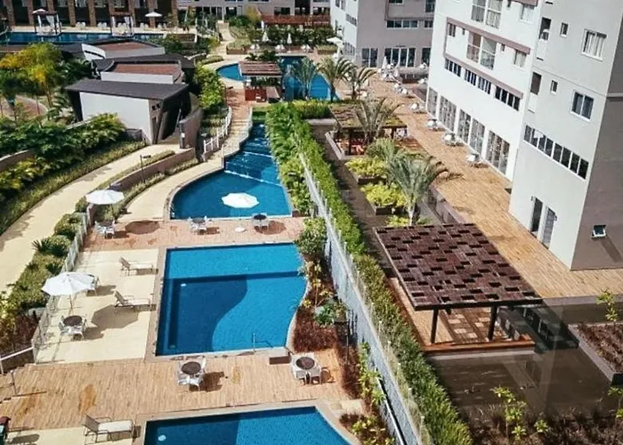 Flat Em Condominio Com Estrutura Completa Caldas Novas