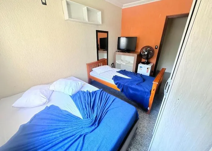 Hostheo Quarto 12 Triplo Na Liberdade Sp São Paulo