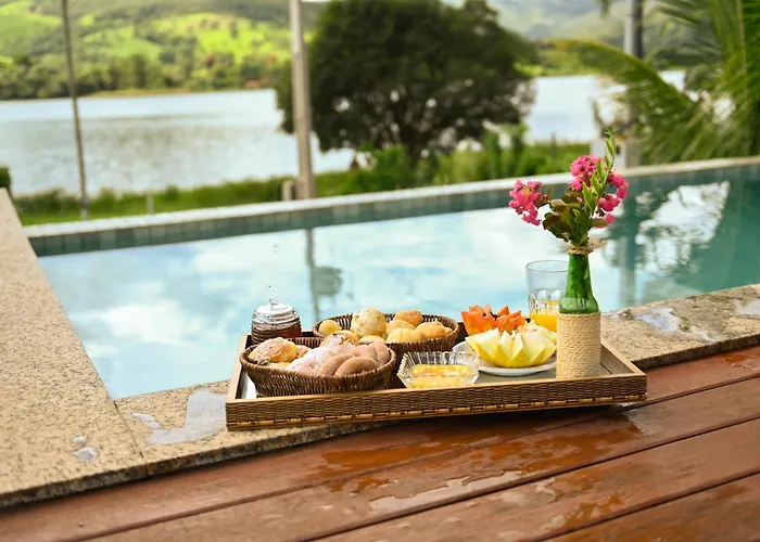 Pousada Vila do Lago - Vista Incrível, Café da Manhã e Passeio de Caiaque Capitólio