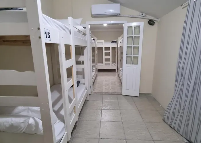 Zenit Hostel Da Cris Cabo Frio