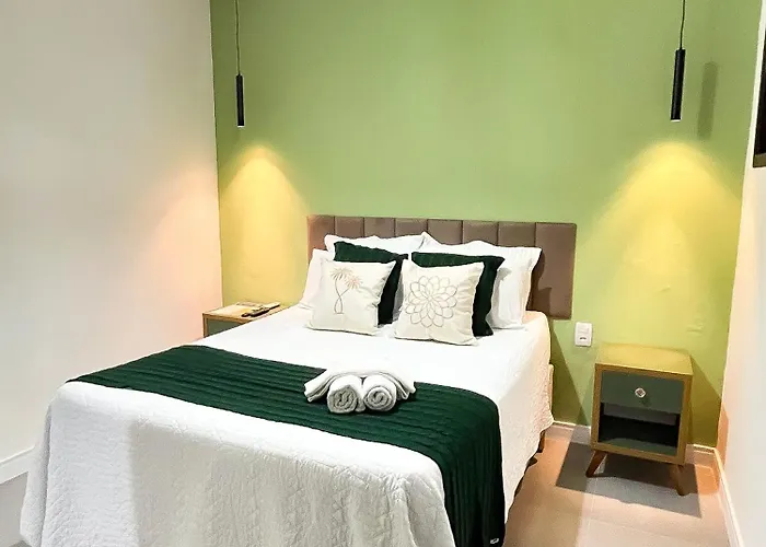 Pousada Villa Real Paraty - Localização e café da manhã EXCELENTES