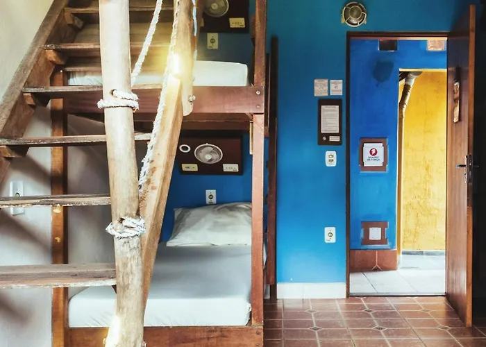 Maresias Hostel & Suites