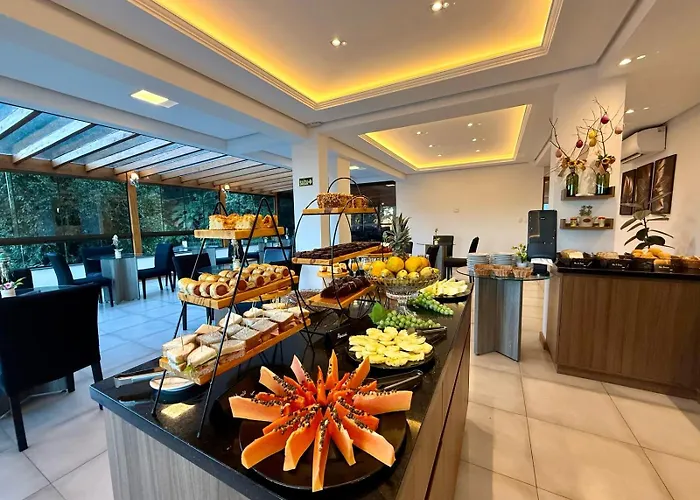 Hotel Golden Hills Canela