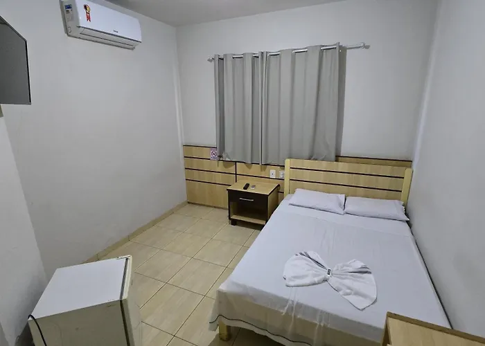 Hotéis de Sao Jose do Rio Claro