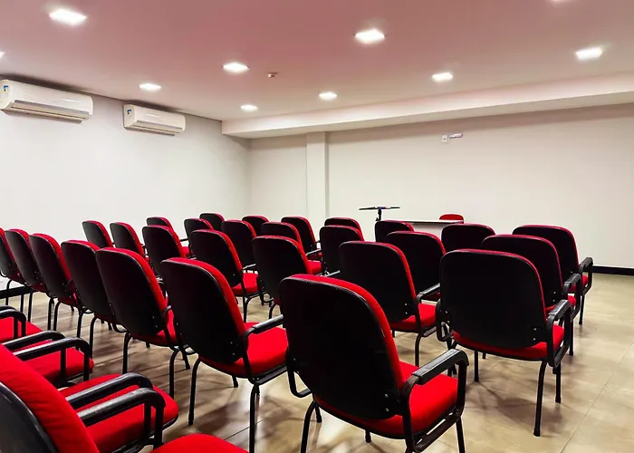 Hotel Valerim Itajaí / Navegantes