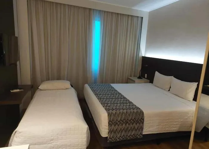 Taboao da Serra Hotels
