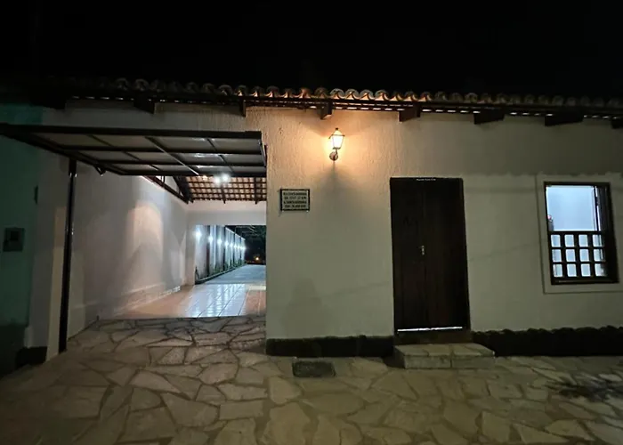 Hotéis de Itapirapuã