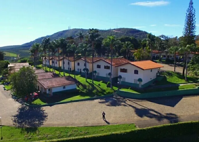 Hotel Fazenda São Matheus Serra Negra  com piscina
