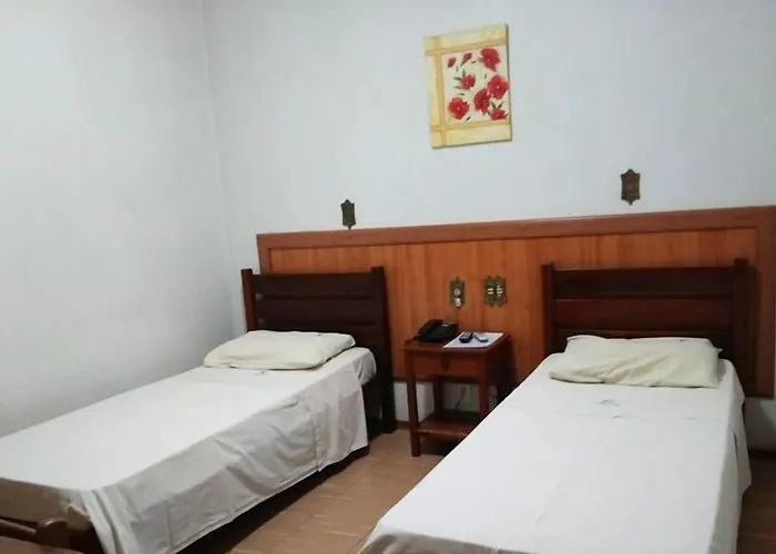 Hotel Girardelli Araras 