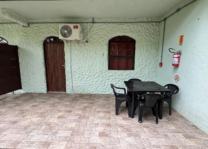 Pousada Charle Brown Garopaba