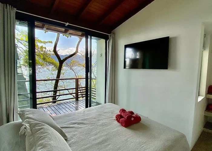 Casas Do Mar Villa Ilhabela with Pool