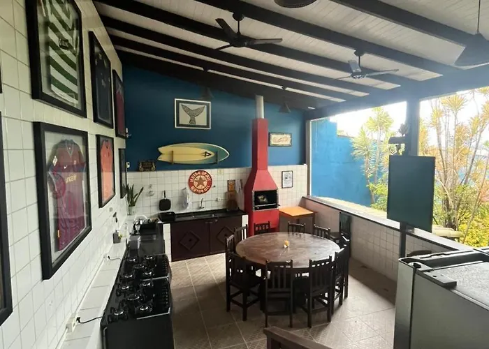 Hélio's Cháles Ilhabela