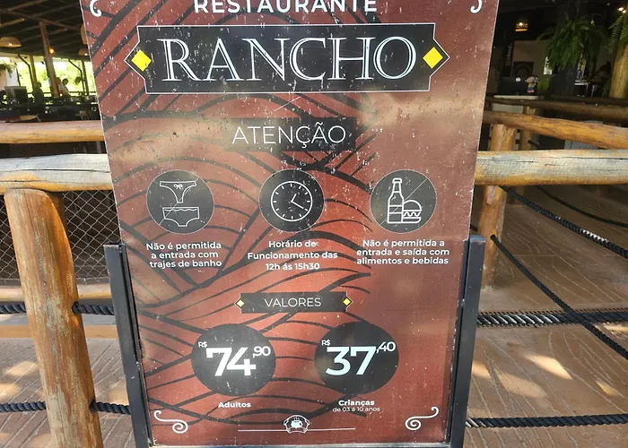 PARQUE AQUÁTICO Lagoa Quente, à 50m, entrada + barata, apto particular Caldas Novas