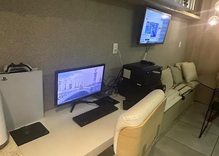 Flat em Hotel de Luxo beira mar da grife Ritz suítes com vista ampla para todo o mar da cruz das almas, jatiúca e ponta verde, com toda estrutura de um hotel lindo e arrojado, academia, piscina e muito mais, venha viver essa experiência incrível! Mac