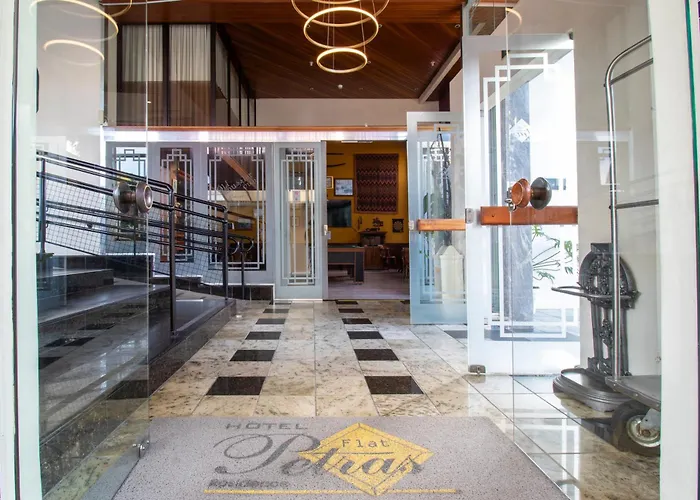 Hotel Flat Petras Residence Curitiba - um hotel de 4 estrelas
