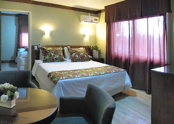 Clinipel Hotel - Emporio & Spa Gramado - um hotel de 3 estrelas