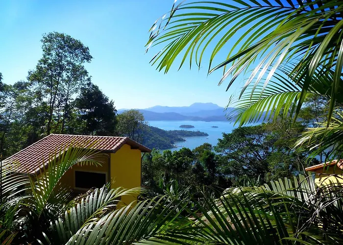 Bus Stop Paraty