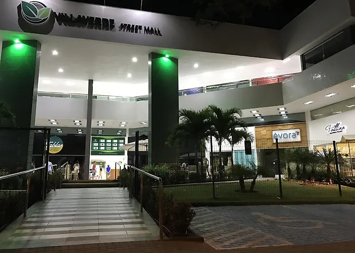 Apto INTEIRO em Vilas do Atlântico, a 50m da praia Lauro de Freitas