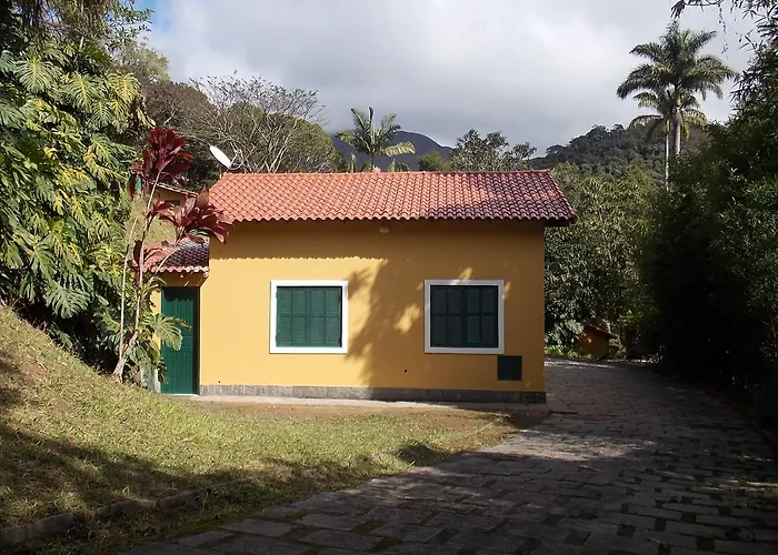 Hotéis de Correas