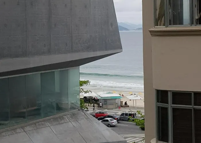 Copacabana beach Río de Janeiro admite animales