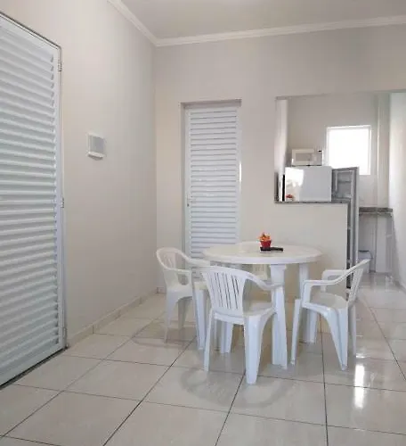 Apartamento / Kitnetes Peruíbe