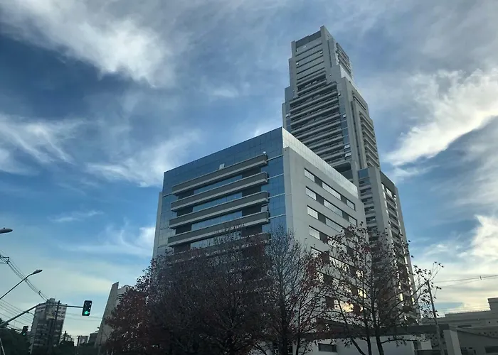 Apartamento Super Bem Decorado Em Frente Ao Shopping Curitiba