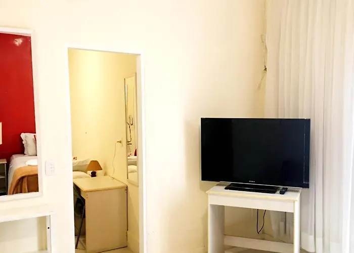 Pousada E Hostel Sao Paulo Economica - Bairro Pinheiros, Proximo Hospital Das Clinicas E Incor, Oscar Freire, Av Paulista, Allianz, Vila Madalena E Facil Acesso Ao Ibirapuera E Morumbi admite animales