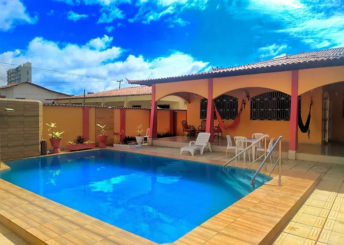 Hotel Pousada Villa Calhau São Luís com piscina