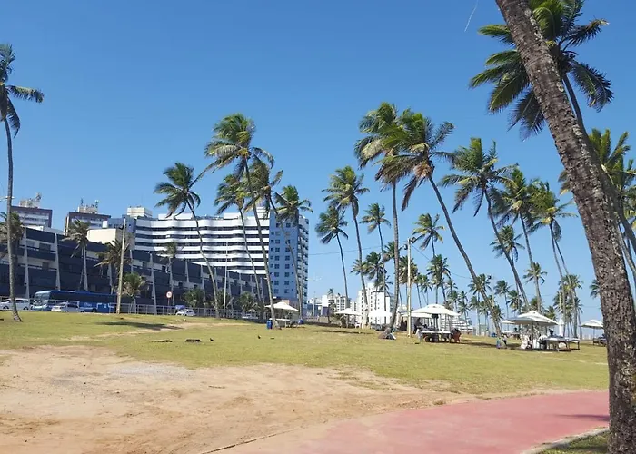 1/4 Mobiliado Em Frente A Praia, Em Salvador Bahia